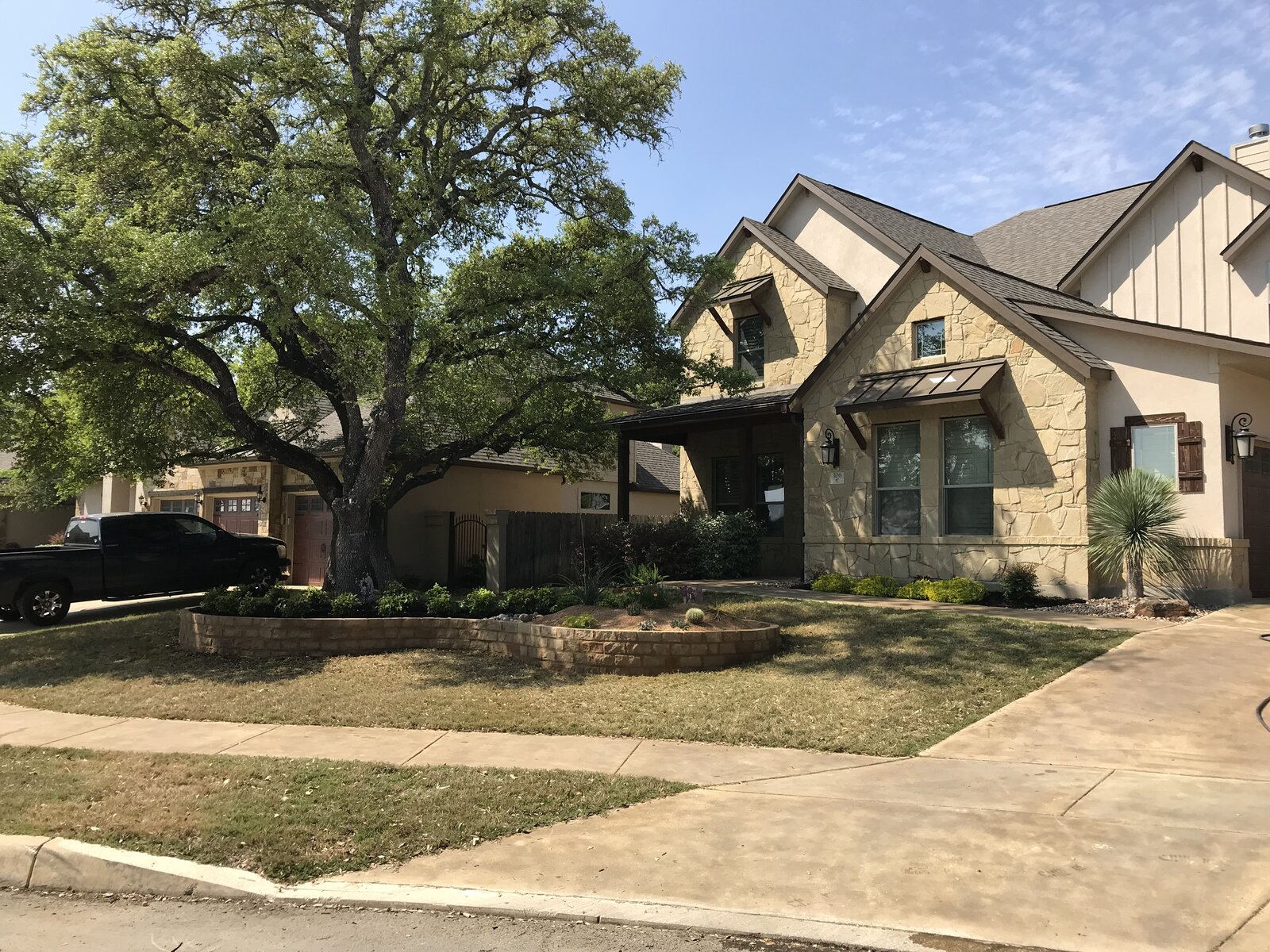 Xeriscape planting bed