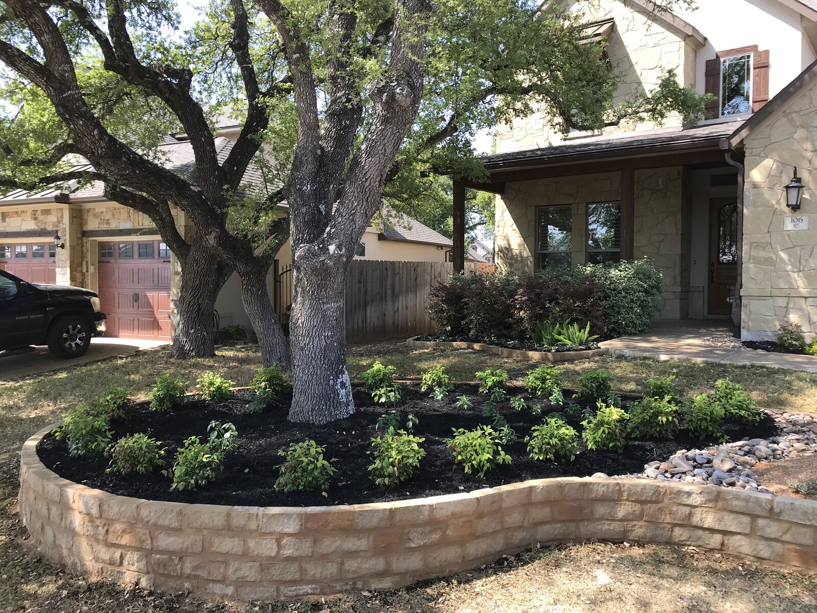 Xeriscape planting bed