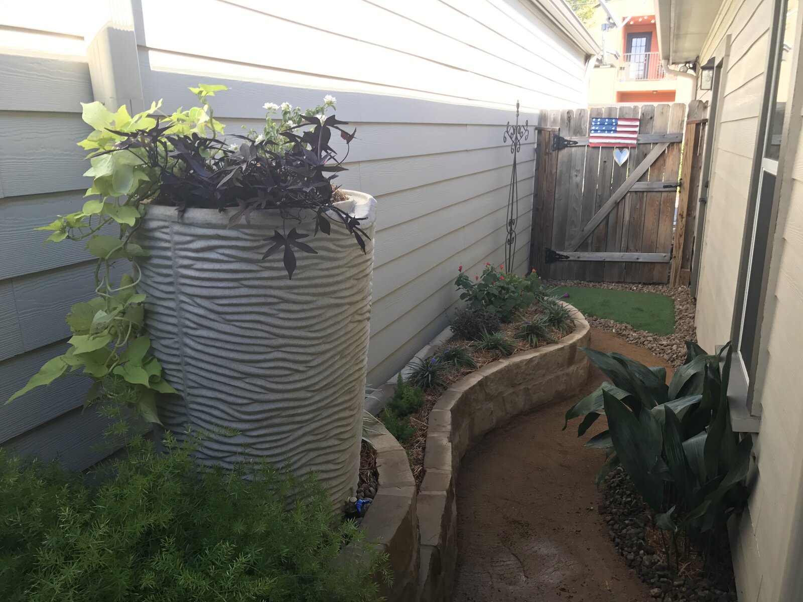 Xeriscape planting bed